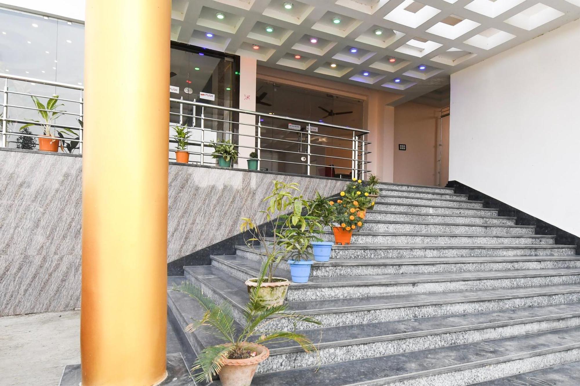 Hotel O Nilmadhab International Tarapith Ngoại thất bức ảnh